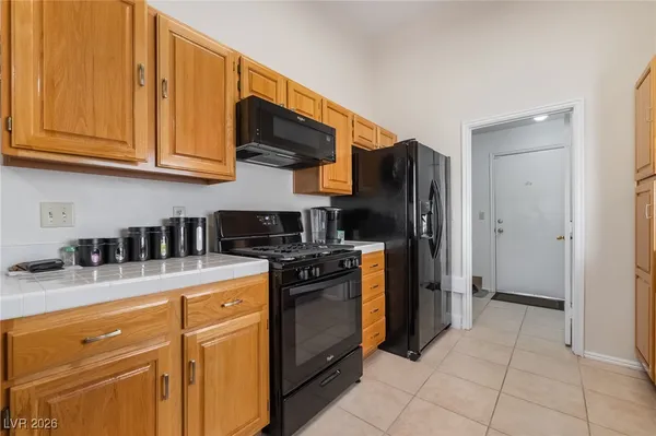 $452,500 | 290 Grand Teton Drive, Henderson, NV 89074