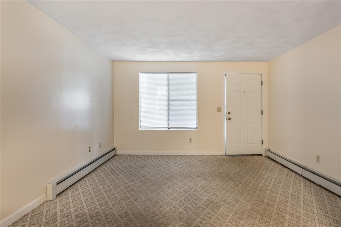 569 Smithfield Road, Unit 7 North Providence, RI 02904 - Photo 4 of 15 Living Room