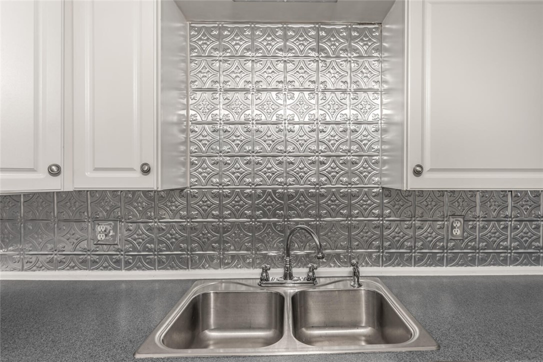 569 Smithfield Road, Unit 7 North Providence, RI 02904 - Photo 7 of 15 Kitchen