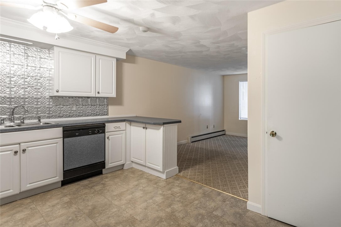 569 Smithfield Road, Unit 7 North Providence, RI 02904 - Photo 8 of 15 Kitchen