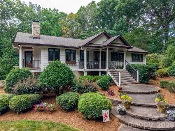 $695,000 | 2206 Hillside Drive, Dallas, NC 28034