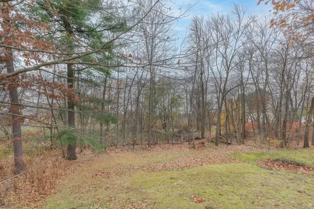 $525,000 | 380 Woodcrest Court, Manchester, NH 03109