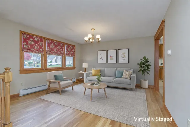 $525,000 | 380 Woodcrest Court, Manchester, NH 03109