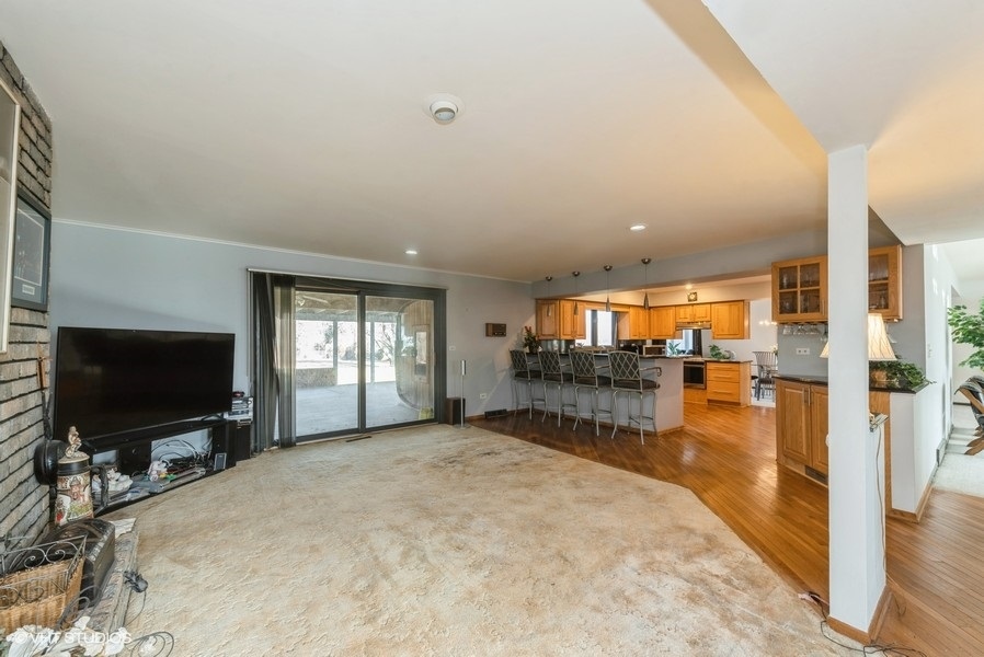2602 Knob Hill Road Johnsburg, IL 60051 - Photo 4 of 23 Gallery Image 4