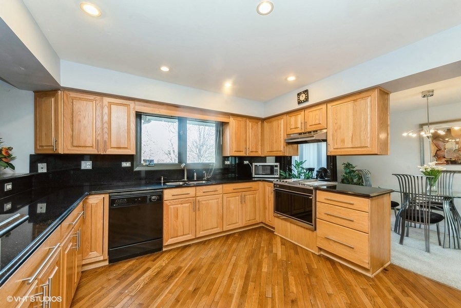 2602 Knob Hill Road Johnsburg, IL 60051 - Photo 7 of 23 Gallery Image 7