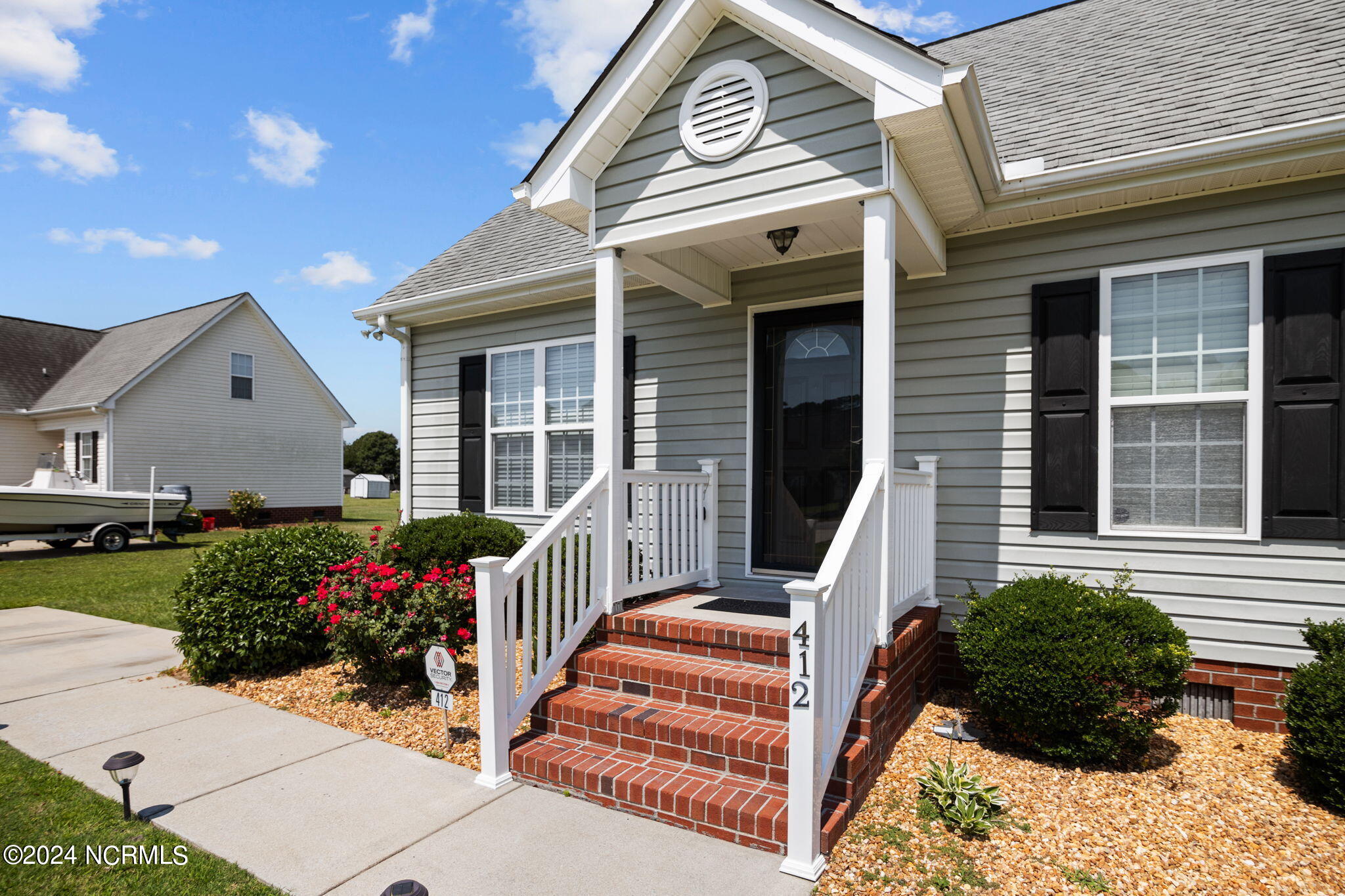 412 Northgate Drive Washington, NC 27889 - Photo 12 of 43 12-web-or-mls-BLS_0009 (1)