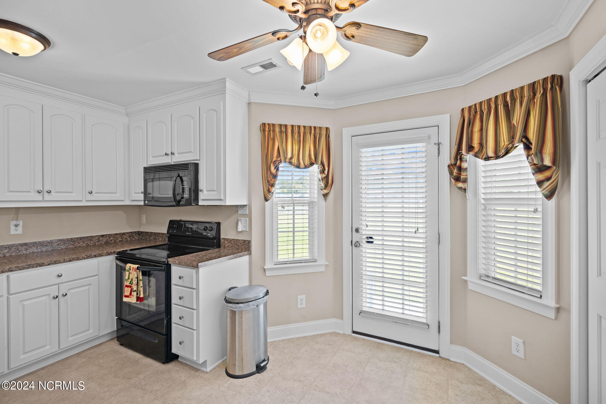 412 Northgate Drive Washington, NC 27889 - Photo 20 of 43 20-web-or-mls-BLS_0030