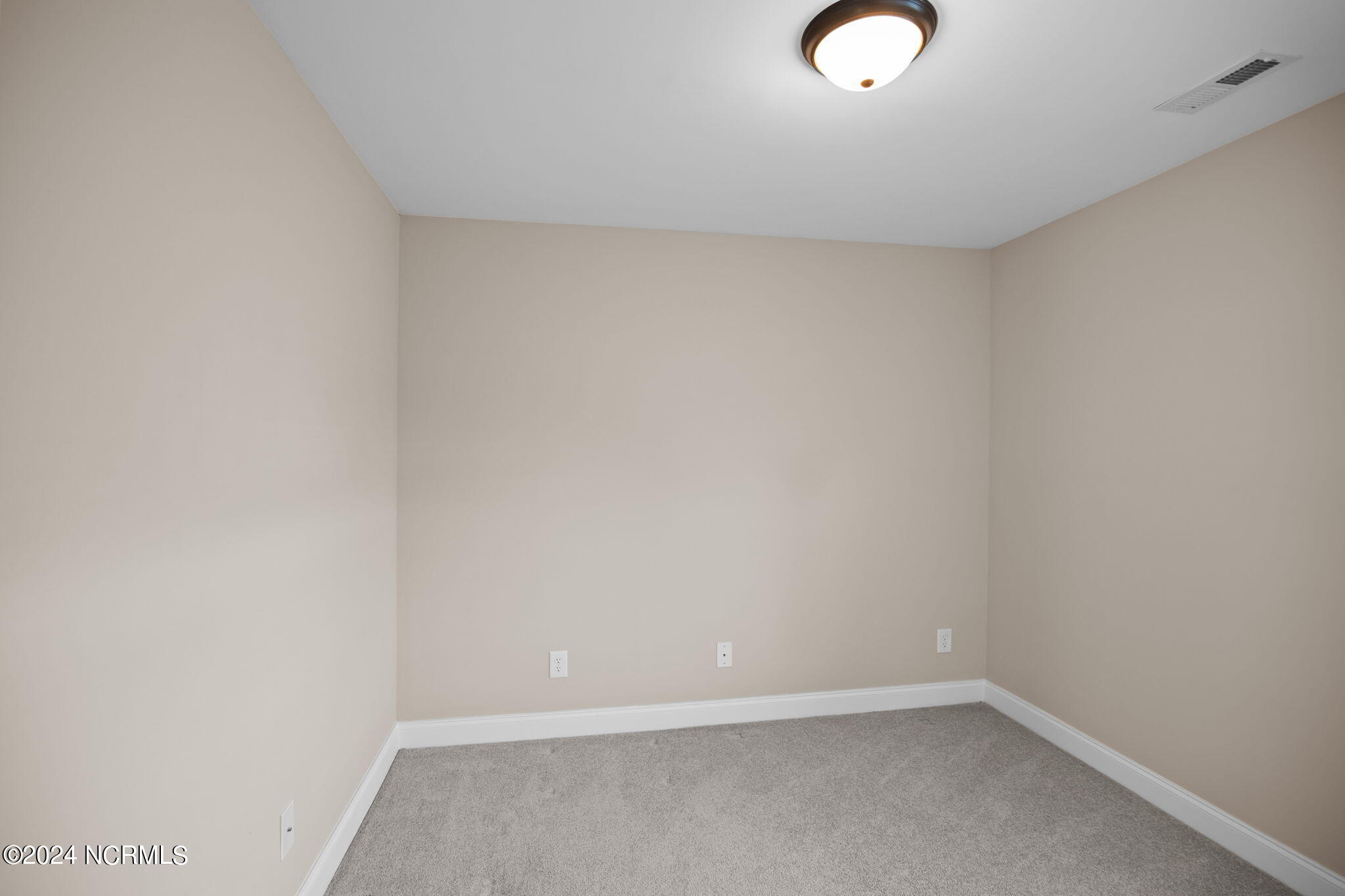 412 Northgate Drive Washington, NC 27889 - Photo 28 of 43 28-web-or-mls-BLS_0054