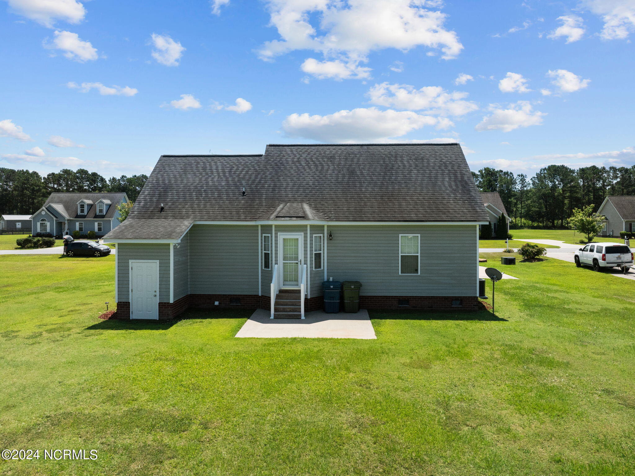 412 Northgate Drive Washington, NC 27889 - Photo 35 of 43 35-web-or-mls-DJI_0419