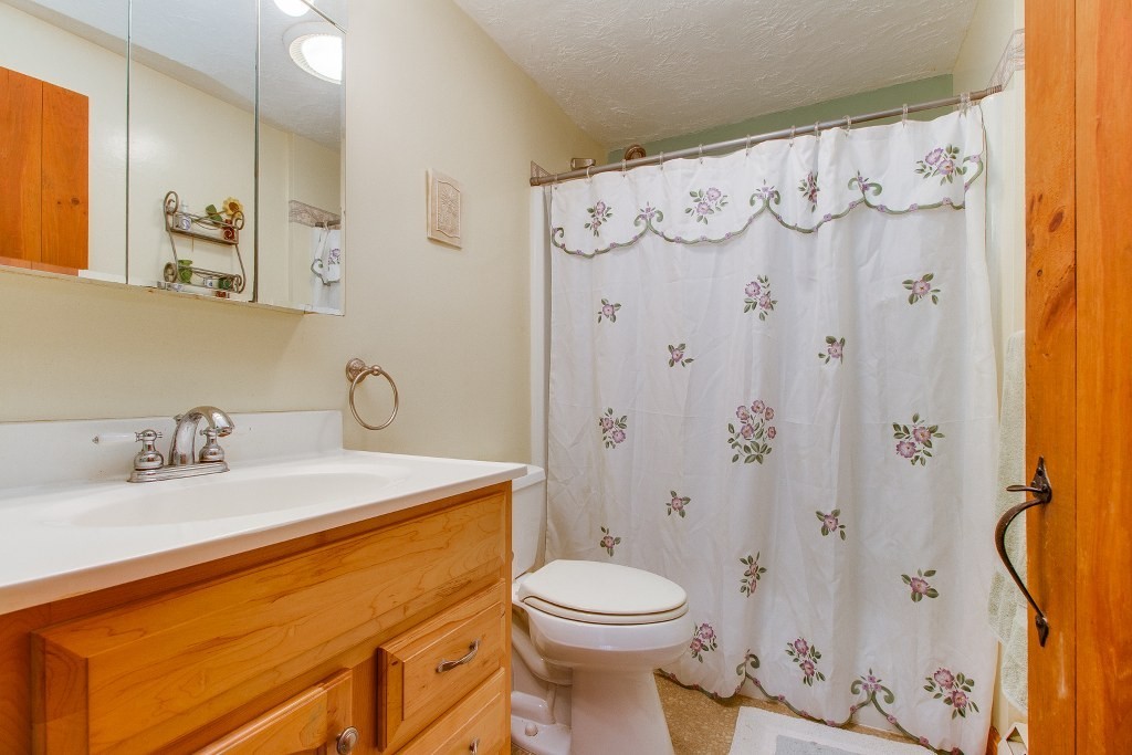 533 Barre Road Oakham, MA 01068 - Photo 19 of 28