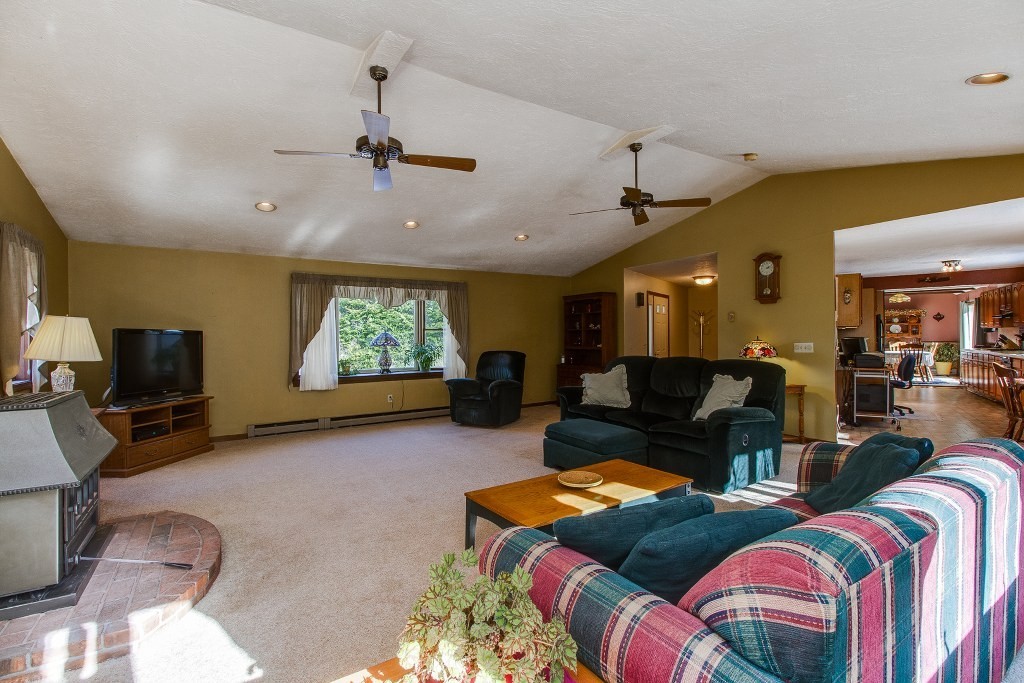 533 Barre Road Oakham, MA 01068 - Photo 3 of 28