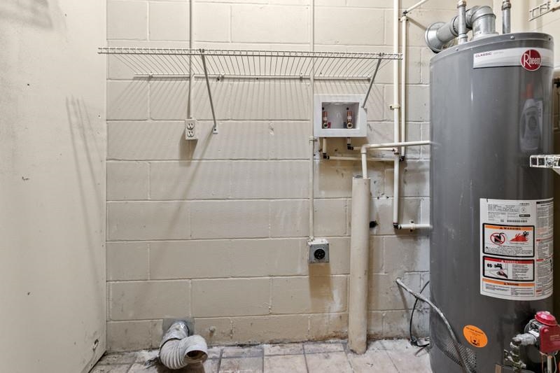 116 Loyola Road St. Augustine, FL 32086 - Photo 8 of 41 a bathroom with a shower