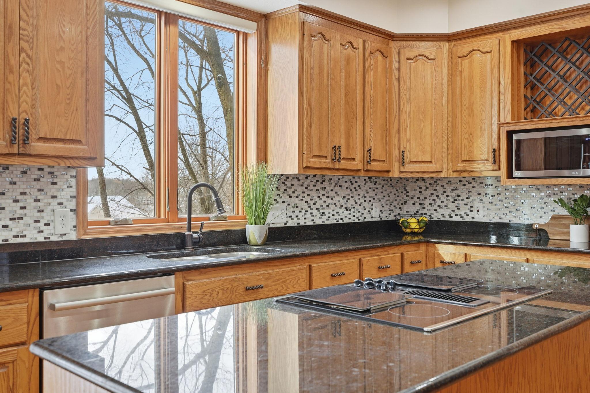 6340 Summit Circle Chanhassen, MN 55317 - Photo 14 of 62 Gallery Image 14