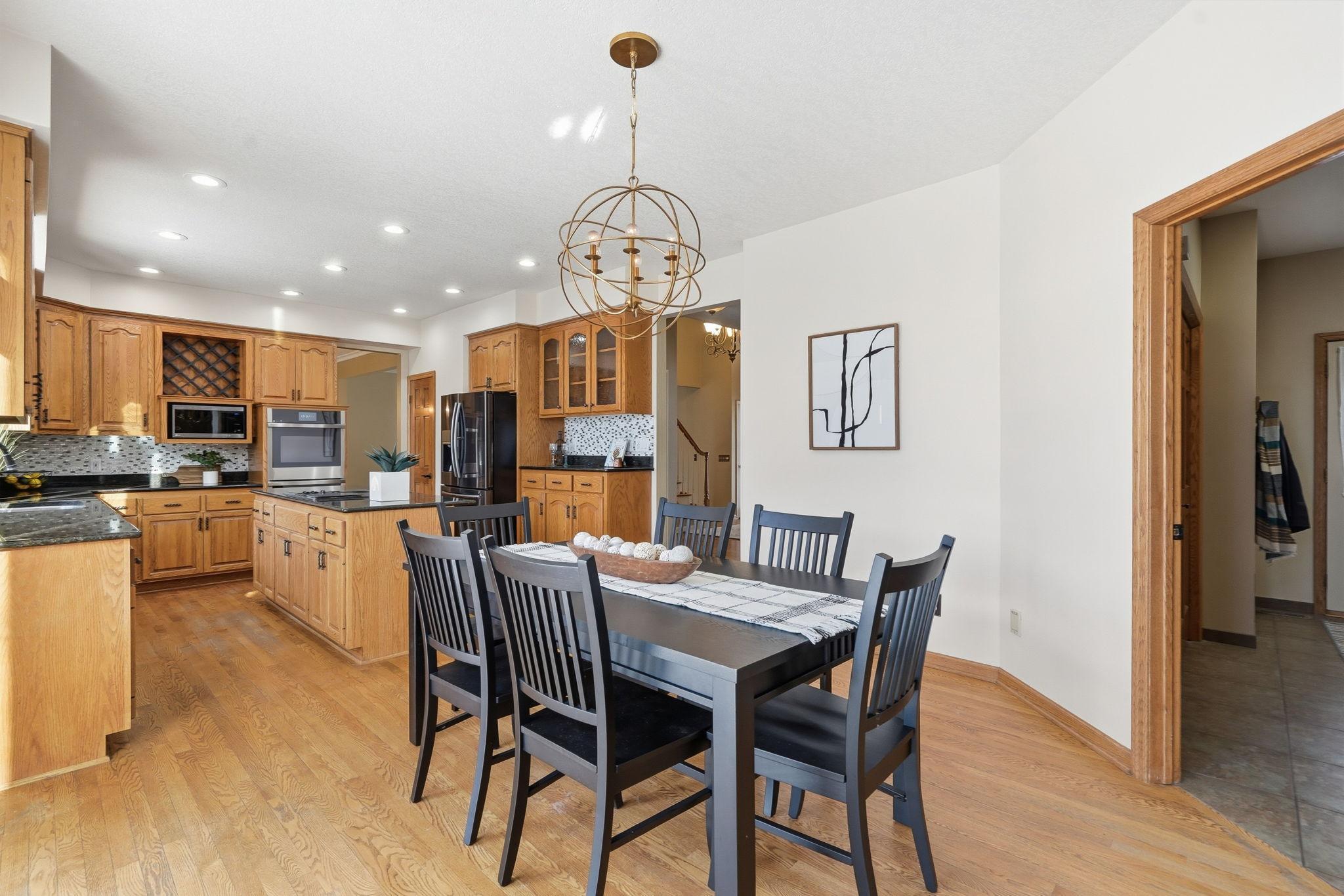 6340 Summit Circle Chanhassen, MN 55317 - Photo 17 of 62 Gallery Image 17