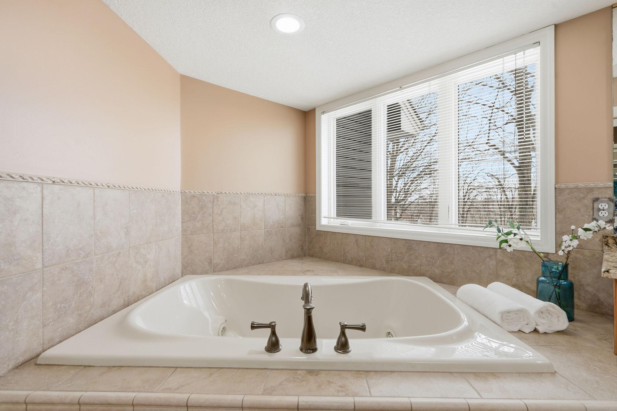 6340 Summit Circle Chanhassen, MN 55317 - Photo 34 of 62 Gallery Image 34