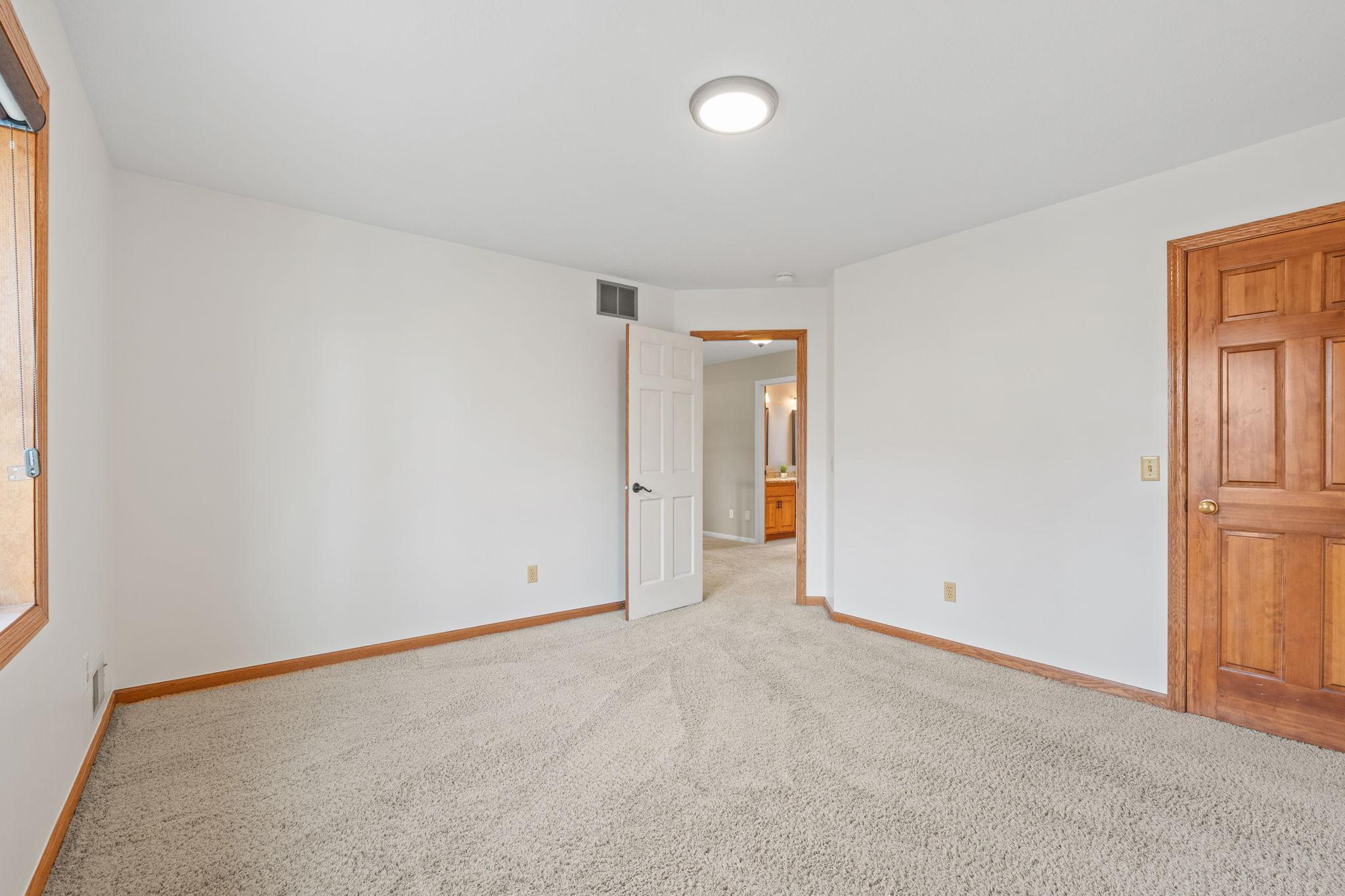 6340 Summit Circle Chanhassen, MN 55317 - Photo 40 of 62 Gallery Image 40