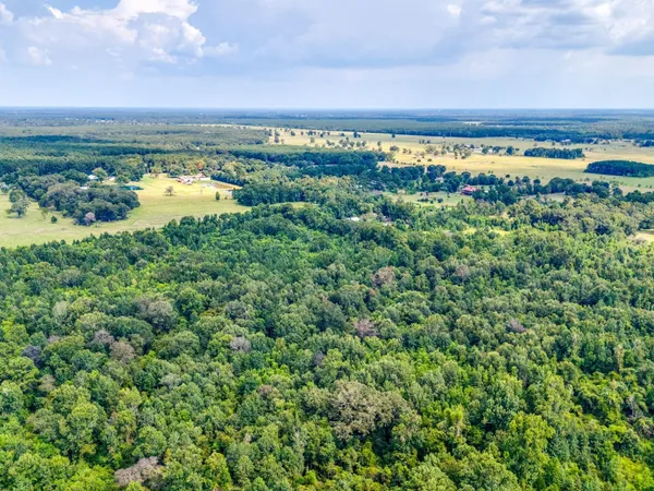 $217,997 | 1626 County Road 2060, Hull, TX 77564