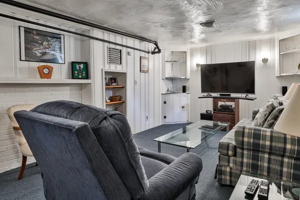 $3,650 | 38 Norwich Circle, Medford, MA 02155