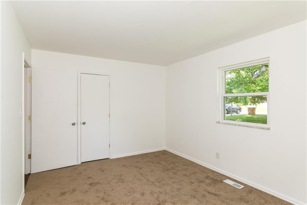 308 Hopkins Road Indianapolis, IN 46229 - Photo 15 of 24 Gallery Image 15