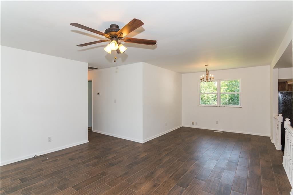 308 Hopkins Road Indianapolis, IN 46229 - Photo 3 of 24 Gallery Image 3