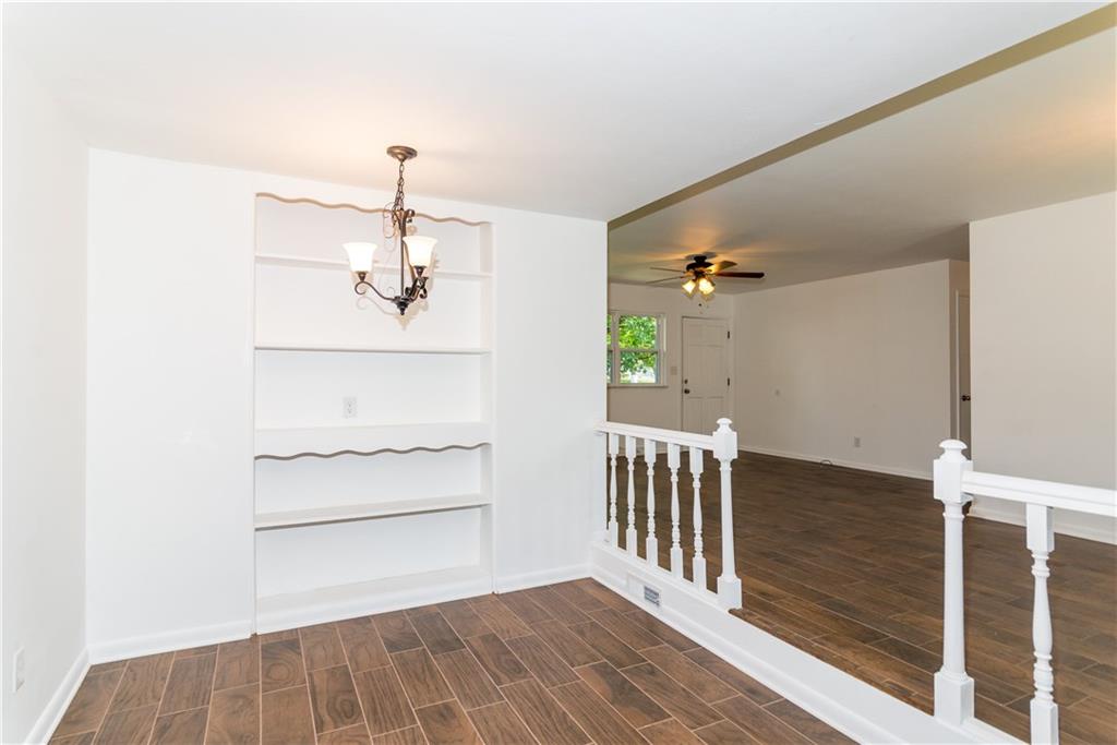 308 Hopkins Road Indianapolis, IN 46229 - Photo 7 of 24 Gallery Image 7