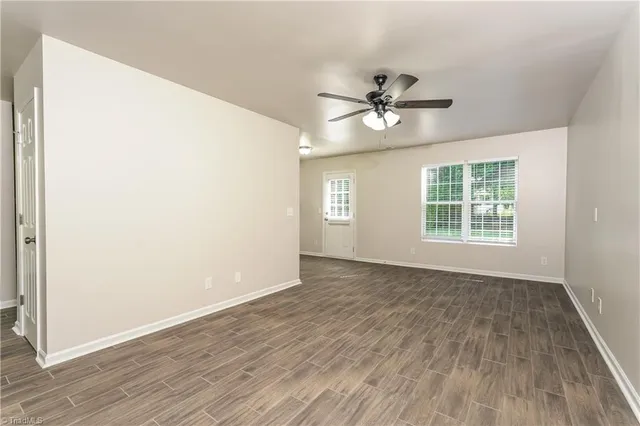 $1,740 | 1209 Maury Lane, Greensboro, NC 27401