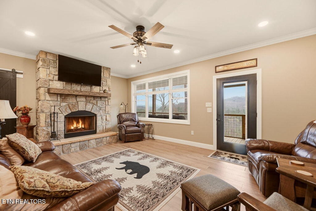 1159 Emory Heights Road Lancing, TN 37770 - Photo 7 of 59 living room
