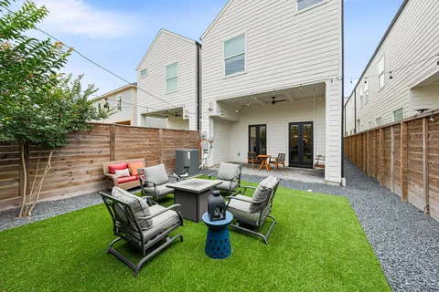 $849,000 | 533 West 27th Street, Houston, TX 77008