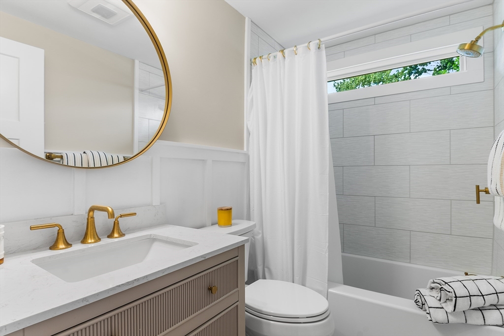 5 Field Road Gloucester, MA 01930 - Photo 7 of 29