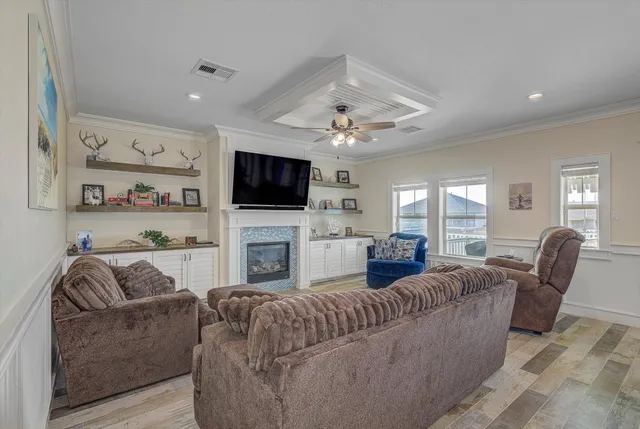 $625,000 | 1003 Redfish Street, Bayou Vista, TX 77563