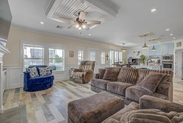 $625,000 | 1003 Redfish Street, Bayou Vista, TX 77563