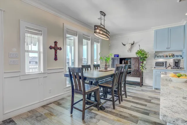 $625,000 | 1003 Redfish Street, Bayou Vista, TX 77563