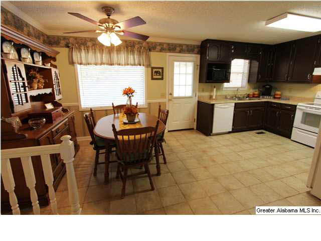 4412 Mayfair Road Anniston, AL 36207 - Photo 16 of 31