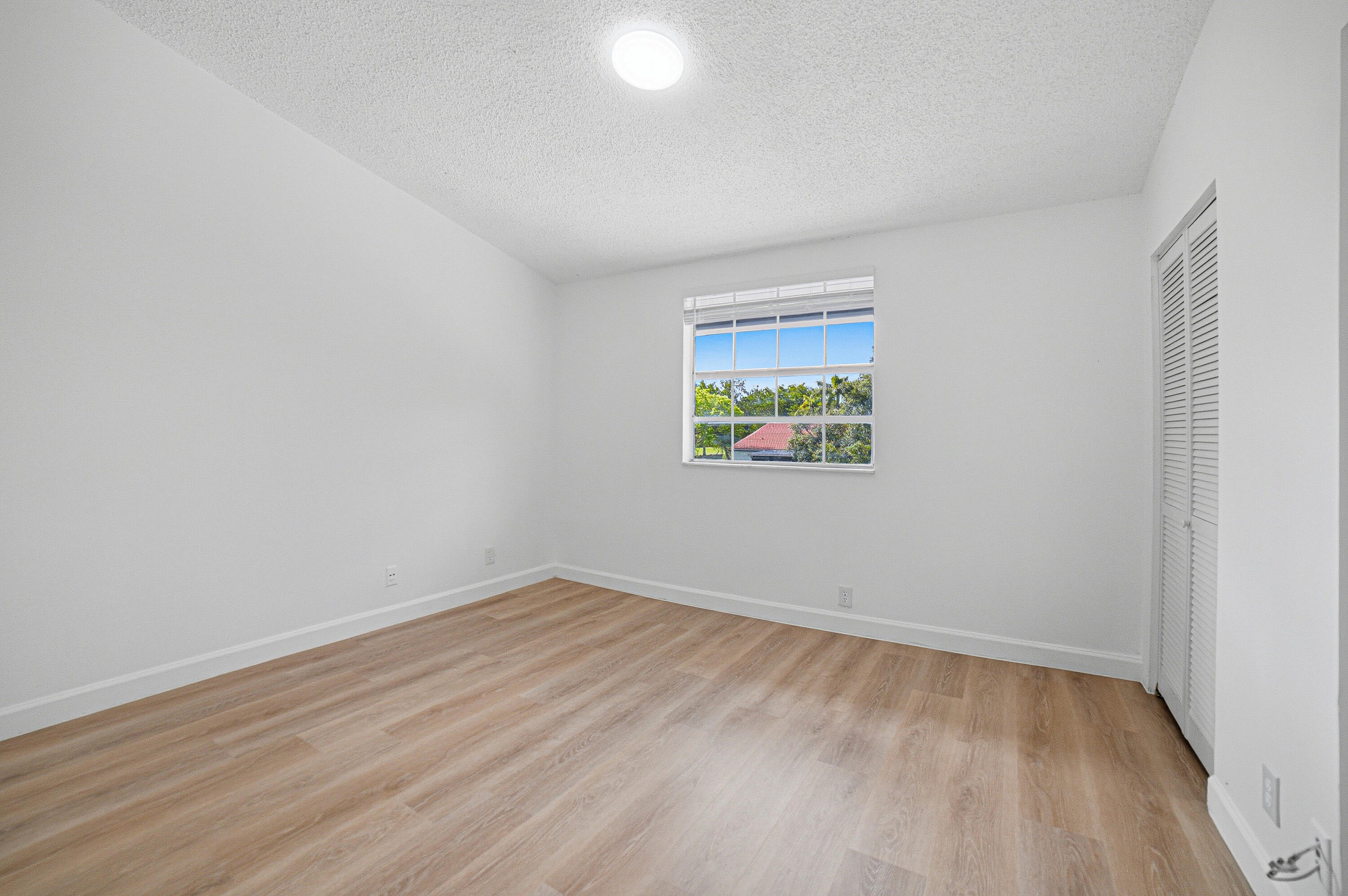 8207 Fairway Road, Unit 8207 Sunrise, FL 33351 - Photo 16 of 34 Bedroom2-B