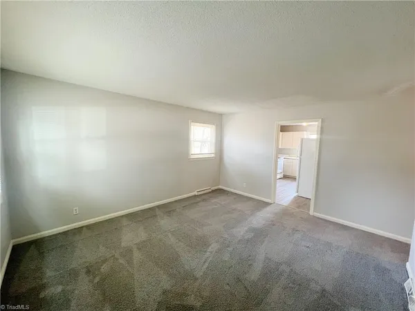 $1,275 | 1583 Lovett Street, Greensboro, NC 27403