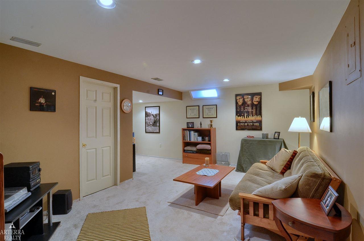 22355 Peach Tree Novi, MI 48375 - Photo 22 of 26
