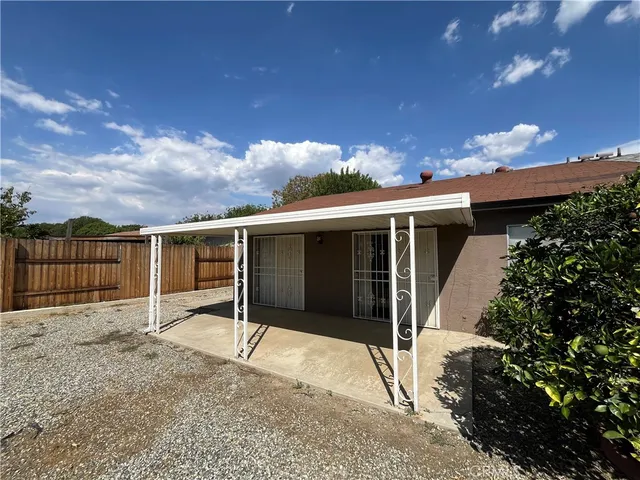 $1,600 | 589 Solano Drive, Hemet, CA 92545