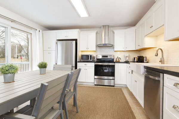 1106 East Shore Road Jamestown, RI 02835 - Photo 7 of 20