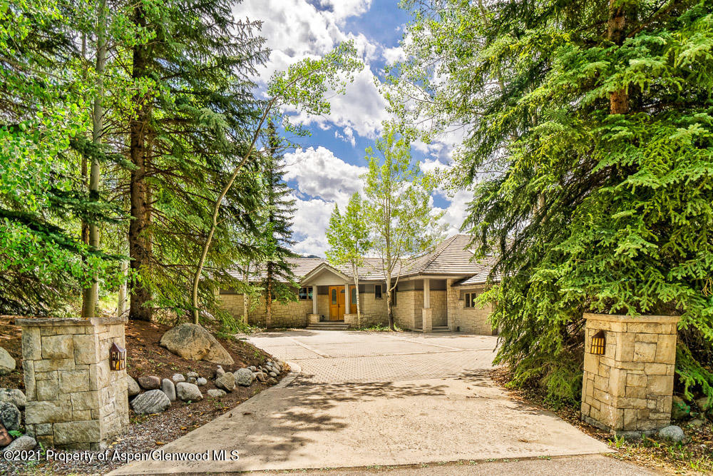 200 West Reds Road Aspen, CO 81611 - Photo 7 of 31 a view of a house with a tree