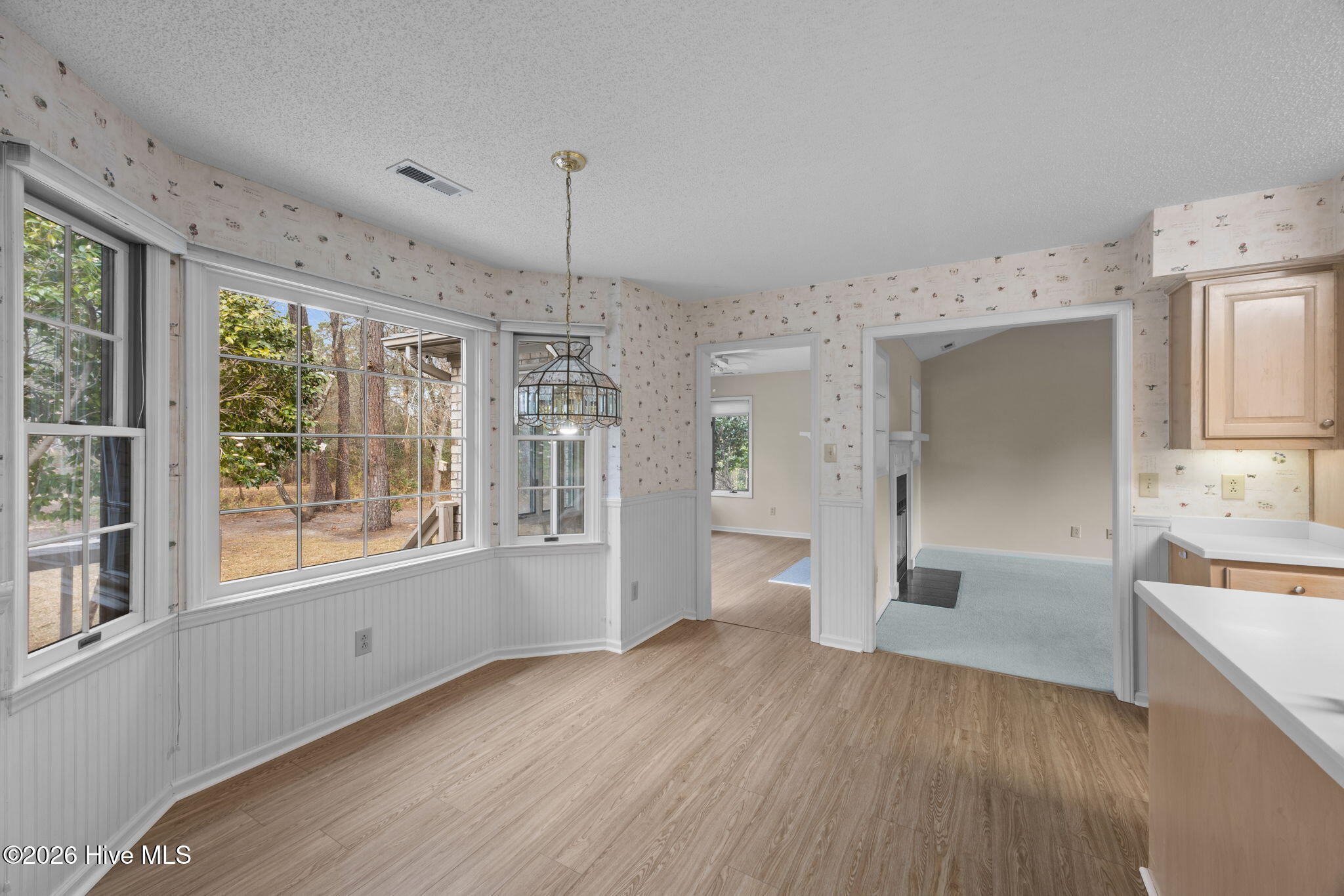 1503 Columbus Court New Bern, NC 28560 - Photo 13 of 65 Breakfast Nook