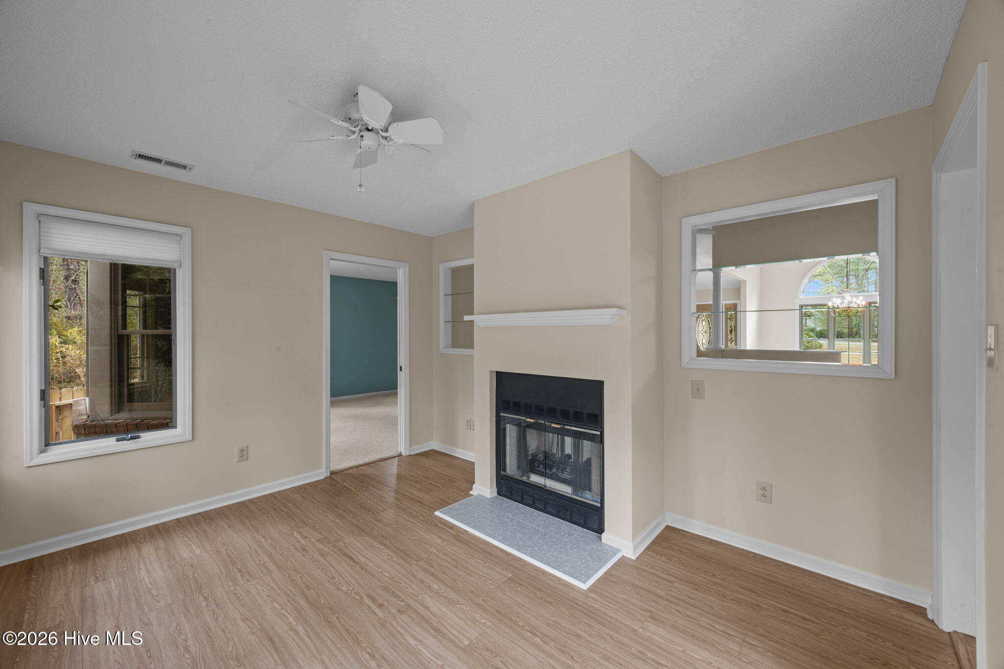 1503 Columbus Court New Bern, NC 28560 - Photo 5 of 65 Carolina Room