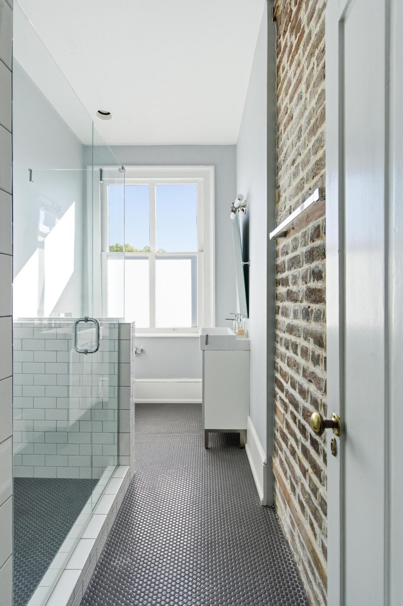 71 Rutledge Avenue Charleston, SC 29401 - Photo 32 of 43 Bathroom 2