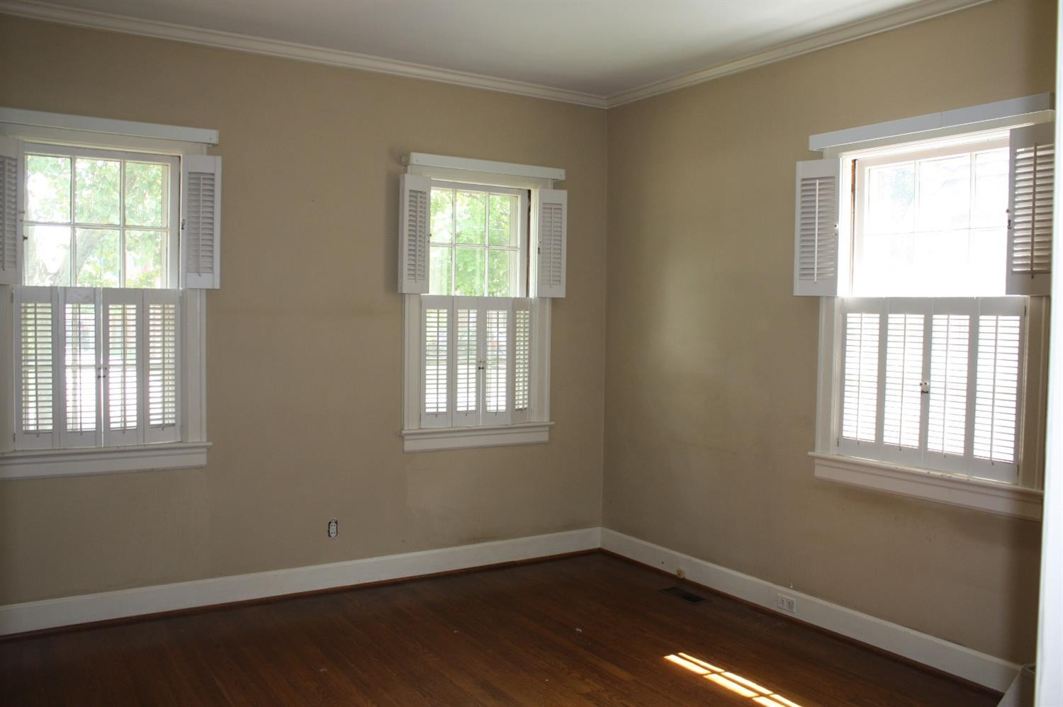 423 Dudley Road Lexington, KY 40502 - Photo 8 of 26 Photo 8