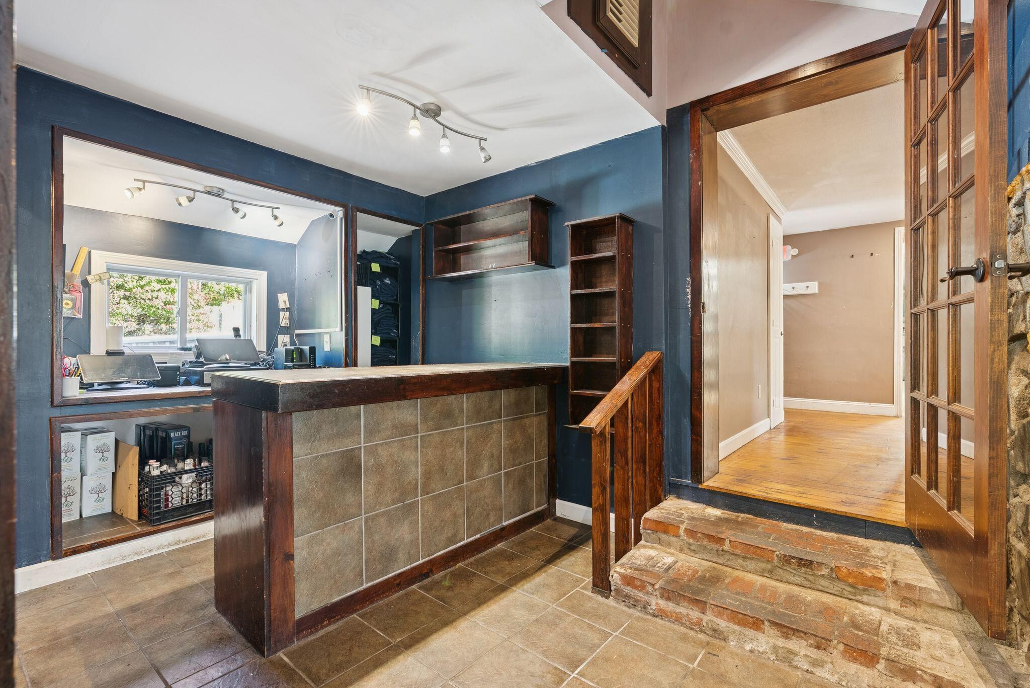 557 Coles Hill Road Wells, ME 04090 - Photo 25 of 35 Host Desk / Bedroom 3