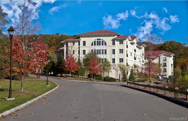 $518,000 | 603 Trump Park, Unit 603, Shrub Oak, NY 10588