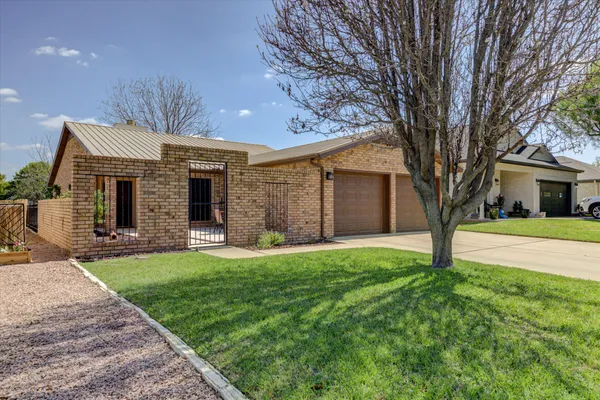 $420,000 | 115 Firestone Place, Meadowlakes, TX 78654