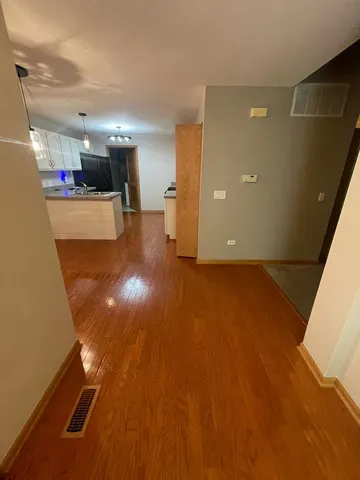 $1,999 | 2424 Wilton Lane, Unit 2424, Aurora, IL 60502