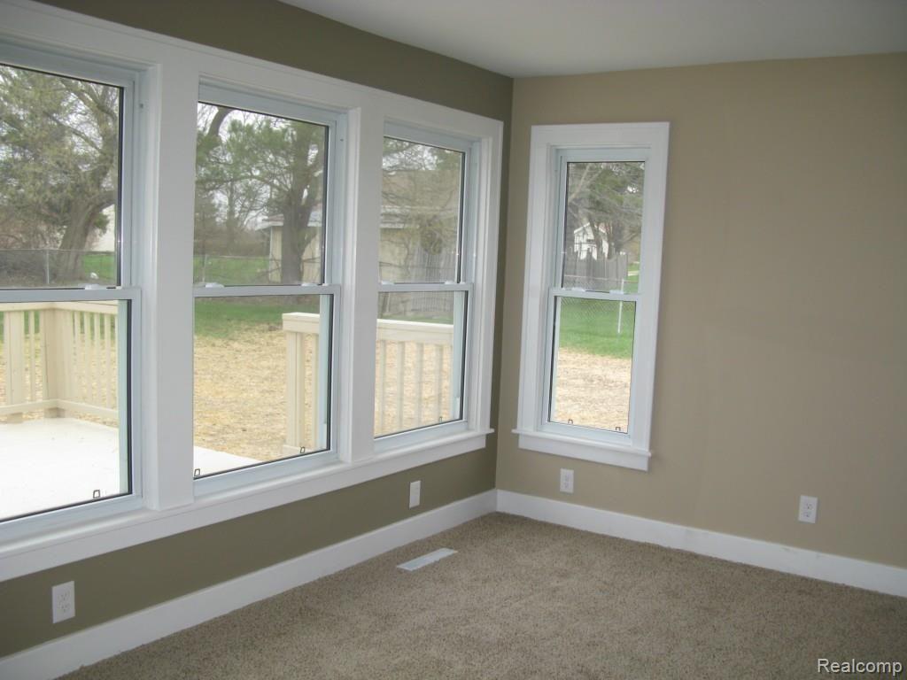 7036 Randee Street Flushing, MI 48433 - Photo 19 of 36 2011-06-19 20.16