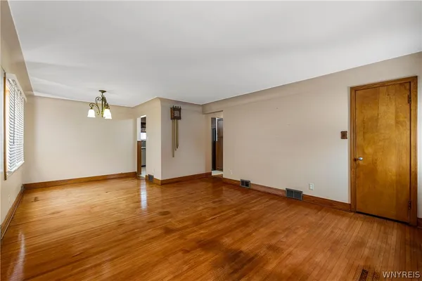 $2,000 | 133 Halstead Avenue, Cheektowaga, NY 14212