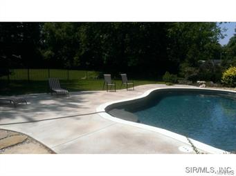 529 Coventry Road Troy, IL 62294 - Photo 5 of 24 Gallery Image 5